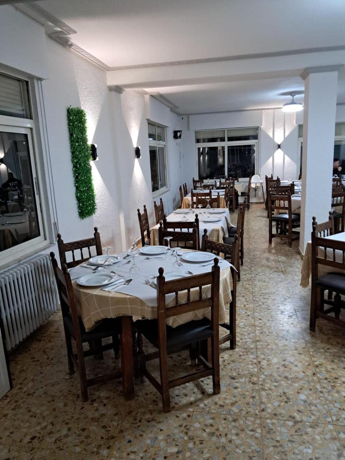 Hostal San Miguel Villalobar Eksteriør bilde