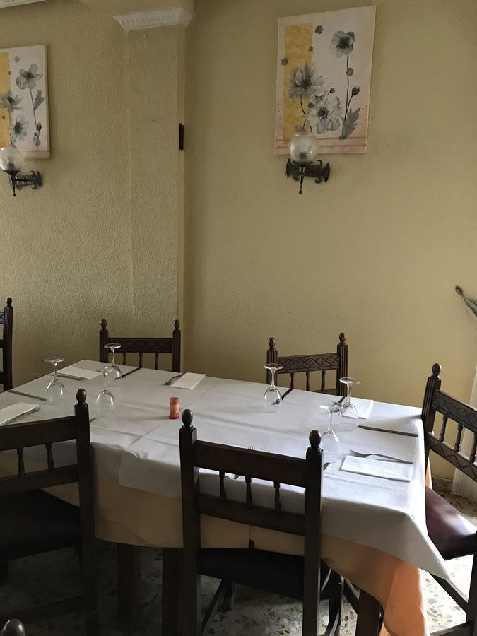 Hostal San Miguel Villalobar Eksteriør bilde