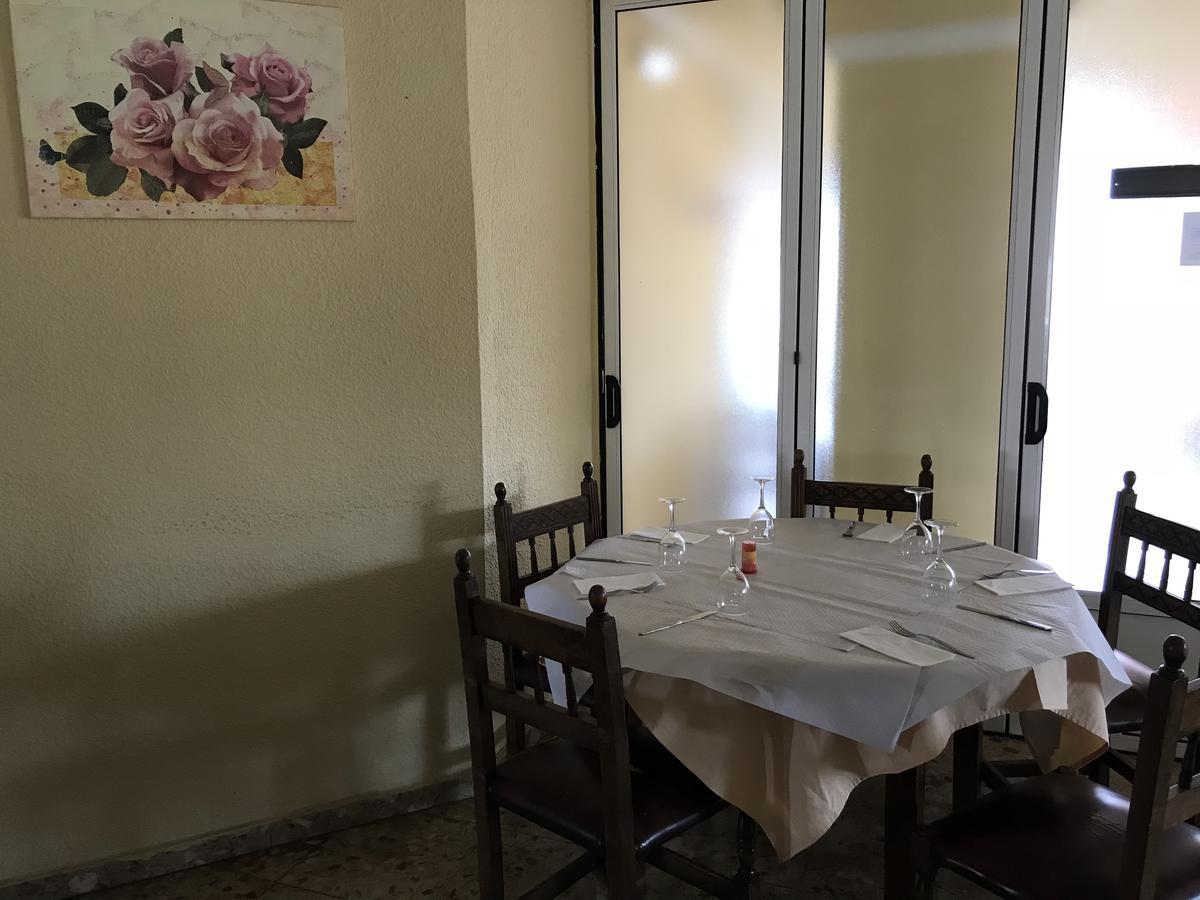 Hostal San Miguel Villalobar Eksteriør bilde